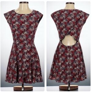 Forever 21 Contemporary Floral Dress | SIZE XS